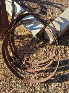 lot 5125 image: 5 wooden barrel rings