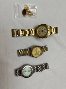 lot 1600 image: Mens jewelry