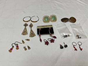 lot 1616 image: Ladies jewelry