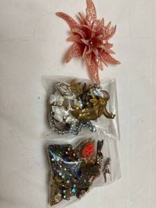 lot 1627 image: Craft jewelry