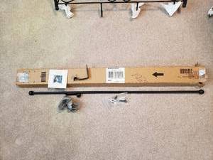 lot 3101 image: Longaberger 36 wrought iron rod for drapery or tapestry. new in box