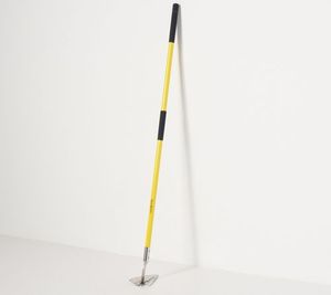 lot 6135 image: Spear Head ShWk 314 Spear Head Lightweight Fiberglass and Steel Hoe
