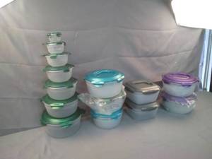 lot 6178 image: Huge lot of over 30 new LocknLock storage containers with locking lids all nesting in each other multiple colors and sizes