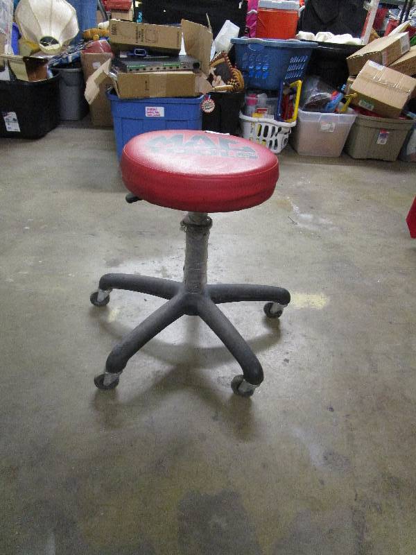 MAC Tools Stool | Three-6-Eight Something for Everyone Auction by