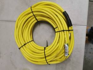 lot 6769 image: Husky Air Hose, Yellow