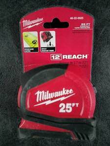 lot 7921 image: Milwaukee Tape Measure 25ft (Little Twist in Tape)