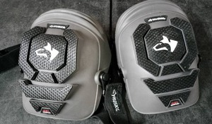 lot 7946 image: Husky Heavy Duty Breathable Gel Knee Pads