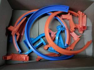 lot 1277 image: Hotwheels Track Playset No Cars (As Is)