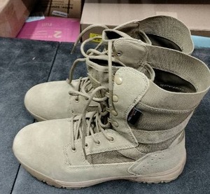 lot 3062 image: Free Solider Size 10 Mens Boots Color Tan