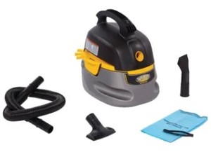 lot 1332 image: Stinger WetDry Vac