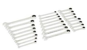 lot 6768 image: Husky SAE and Metric Ratcheting Wrench Set (24-Piece)