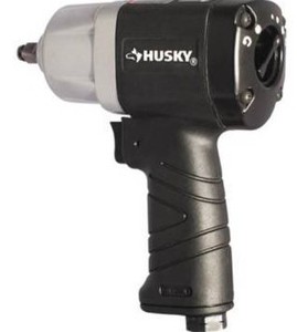lot 6773 image: Husky 250 Ft.lbs. 38 In. Impact Wrench