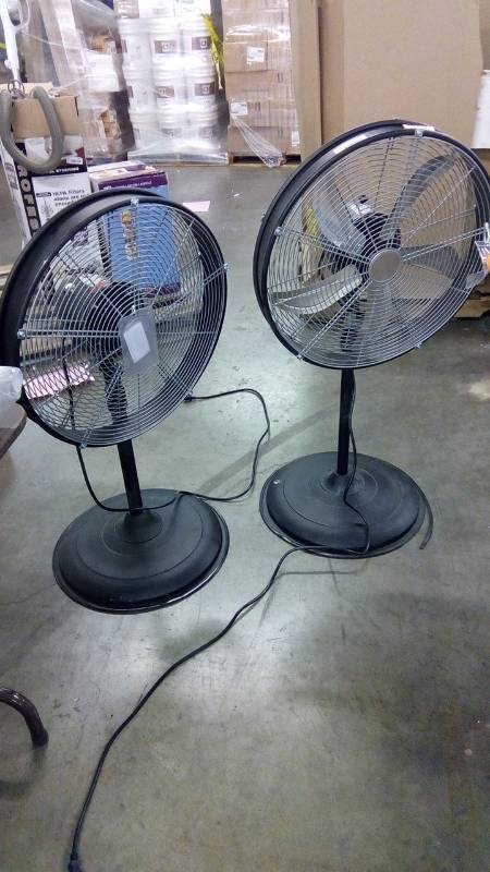 lot 6571 image: 20 high velocity pedistool fans w shroud