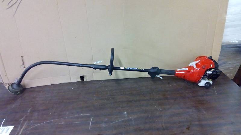 lot 6635 image: homelite 26cc gas powered chainsaw