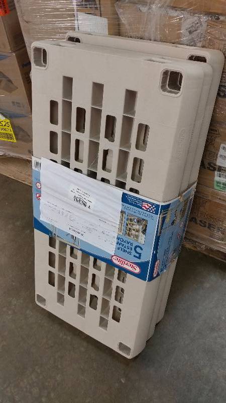 lot 6111 image: Sterilite 3-Shelf Shelving Unit