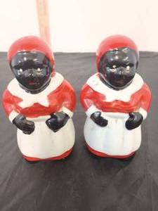 lot 276 image: Antique Aunt Jemima Ceramic SP Shakers