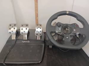 lot 290 image: X-Box Logitech Car Gaming System