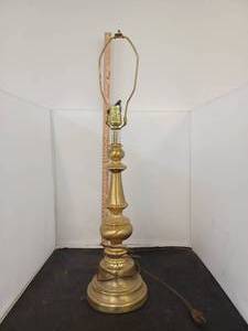 lot 304 image: 2 Tall Brass Lamps, No Shades