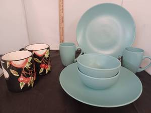 lot 310 image: Kitchen, 2 of Each