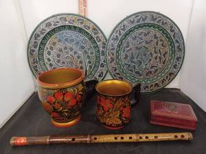 lot 367 image: Wood PlatesCups and More
