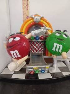 lot 4750 image: M&M Dispenser