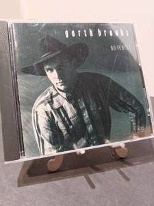lot 4775 image: Garth Brooks CD