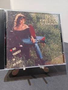 lot 4786 image: Pam Tillis CD