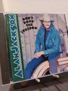 lot 4882 image: Alan Jackson CD