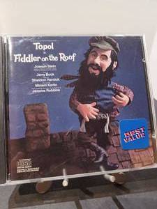 lot 4926 image: Fiddler on the Roof CD