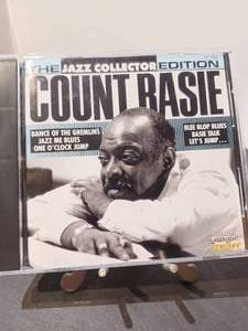 lot 4927 image: Count Bassie CD