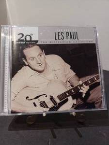 lot 4935 image: Les Paul CD