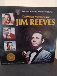 lot 4999 image: Jim Reeves Albums