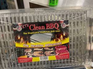 lot 69563 image: 12 Pack Clean Bbq Disposable Grate Liner - FULL SIZE 12 x 20