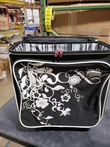 lot 7094 image: Amazon Basics Expandable Softside Carry-On Spinner Luggage Suitcase With TSA Lock And Wheels - 20.4 Inch, Black