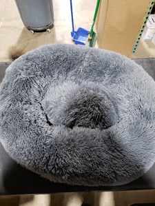 lot 7583 image: Pet Bed - Gray