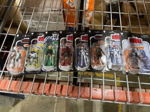lot 8295 image: Star Wars Figurine Collection 8 figures included