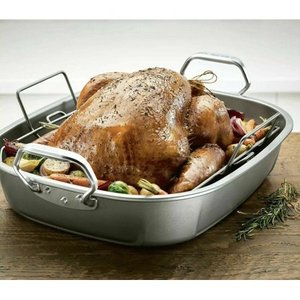 lot 1420 image: Circulon Premier Professional Turkey Oval Roaster Roasting Pan w Rack, Nonstick