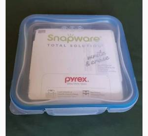 lot 26469 image: Lot of 5 Pyrex Glass Storage Container Snapware Total Solutions 4-Cup Write & Erase Lid