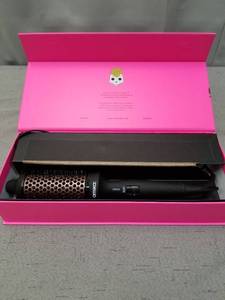 lot 16665 image: Amika Blowout Babe Thermal Brush New Open Box 2 Barrel