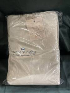 lot 59275 image: NORTHERN NIGHTS DAMASK 4 PIECE SHEET SET IN KING IN TAN