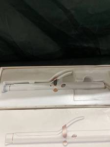 lot 59307 image: T3 SINGLE PASS CURLING IRON