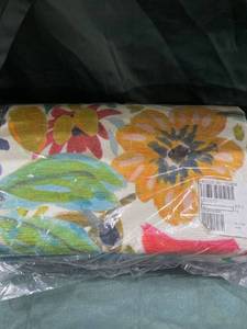 lot 59327 image: My Magic Carpet Washable 5x7 Ramage Print Area Rug