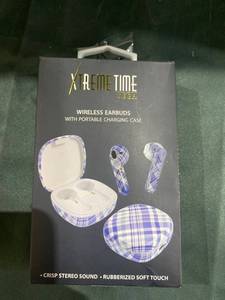 lot 59336 image: True Wireless Earbuds with Charging Case by Xtreme Time Violet Plad,