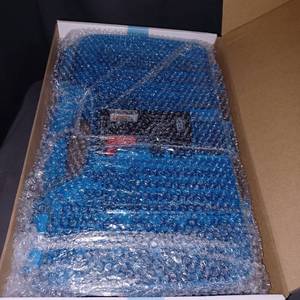 lot 59395 image: BATTERY STORAGE CASE ORGANIZER, BLUE