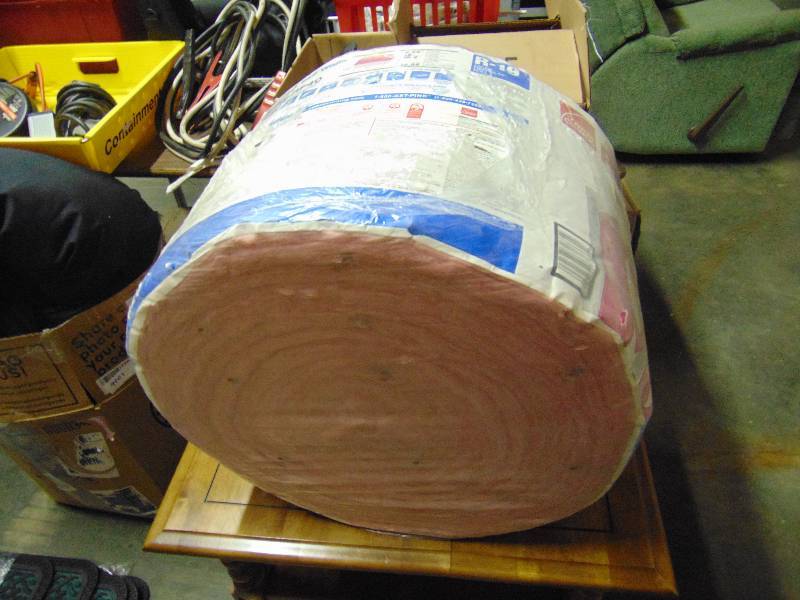 lot 9002 image: Pink Eco-touch insulation R-19 Faced Fiberglass roll 15x 39.2 x 6.25 thick