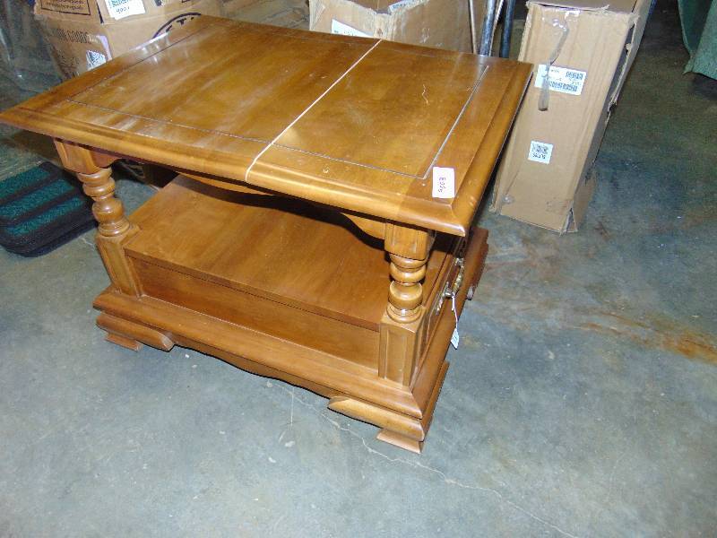 lot 9003 image: Wooden End Table w drawer 28-12 x 21 x 20 tall