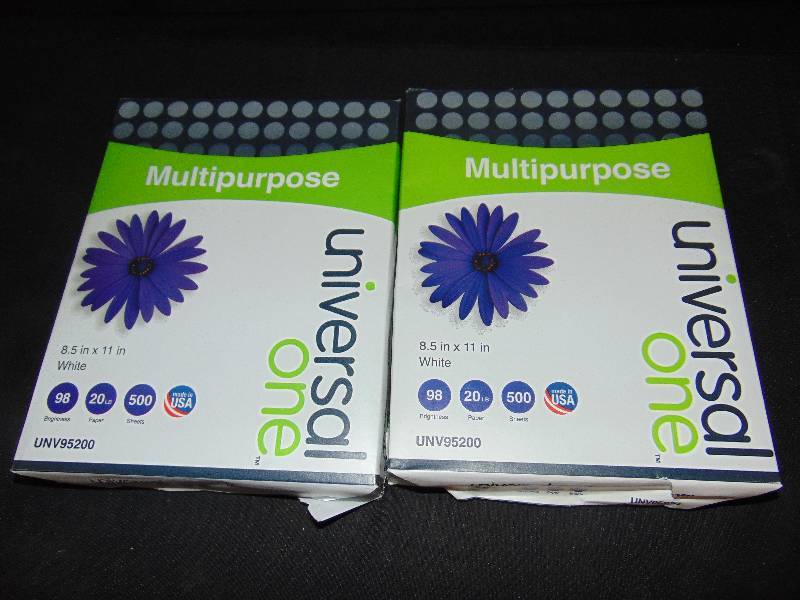 lot 9051 image: (2) reams Universal One brand Multipurpose Copy Paper 8.5 x 11 Bright White 98 bright, 20 lbs. 500 sheets per ream