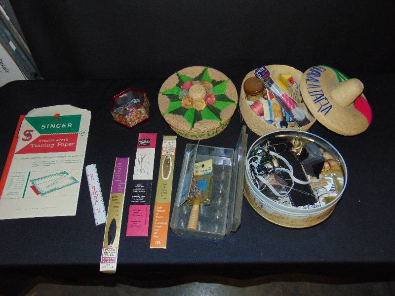 lot 9121 image: Mixed lot of sewing boxes with thread, pins zippers and more