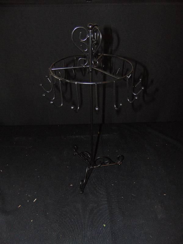 lot 9133 image: Metal Jewelry display rack, 16 tall, 16 hooks, spins
