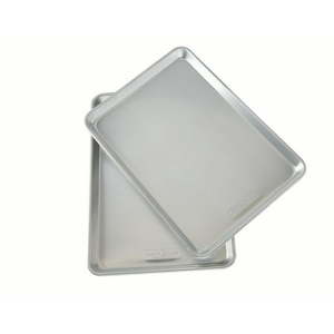 lot 33000241 image: Nordicware Natural Aluminum Commercial Baker s Half Sheet (2 Pack) Silver